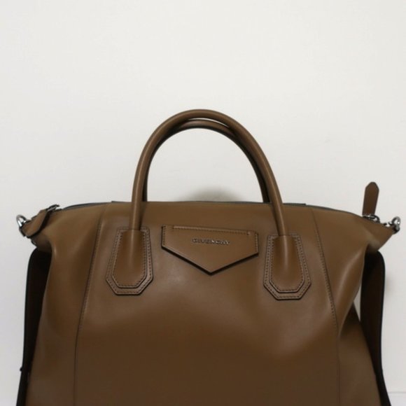 Givenchy Antigona Soft Medium Satchel - Picture 3 of 11
